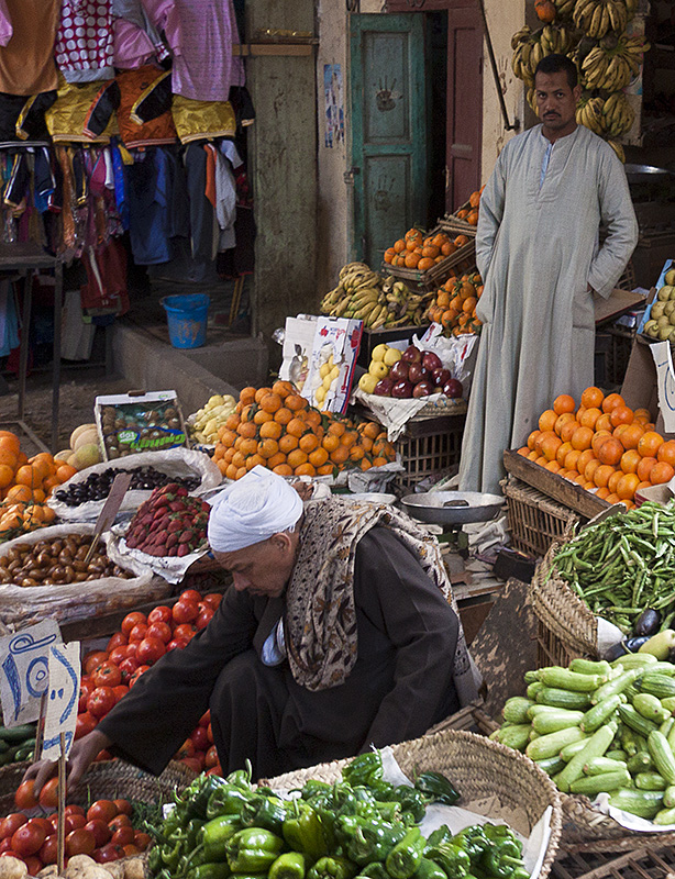 Luxor :: Street Vendor—Fruit and Vegetables II 