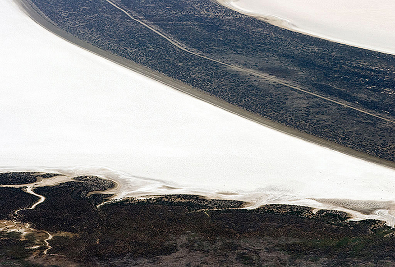 Edge-Soda Lake