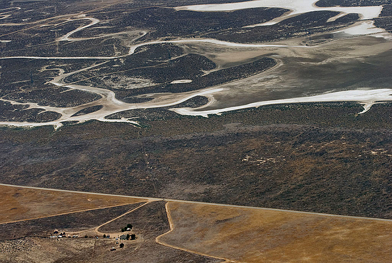 Edge-Soda Lake