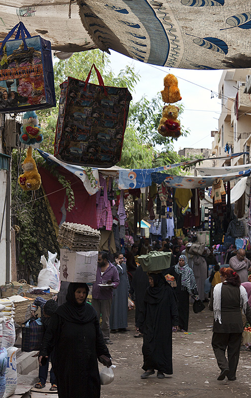 Luxor :: Shopping in the Central Market